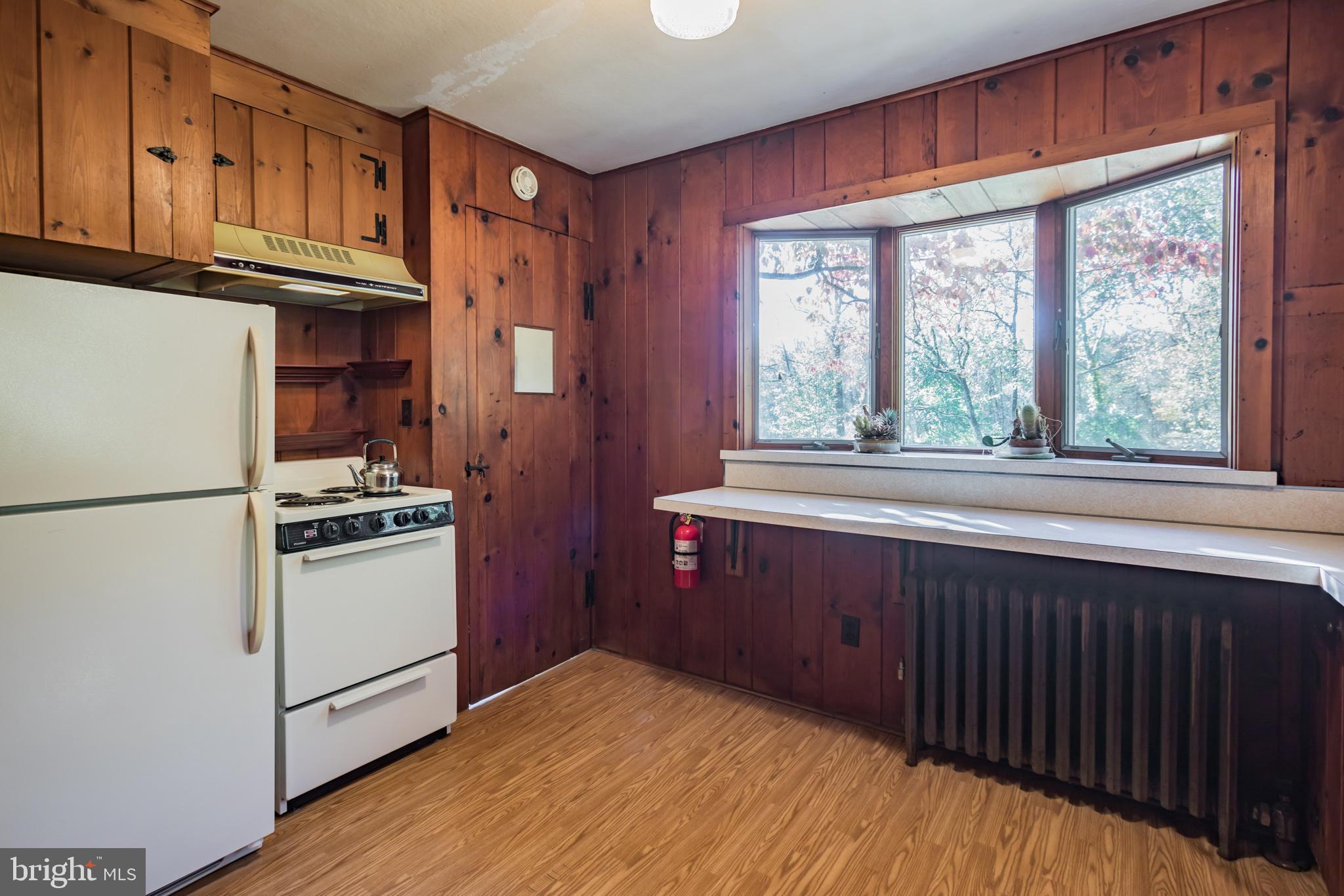 306 Pennington Harbourton Road Pennington, NJ 08534 - Photo 16 of 25 Gallery Image 16