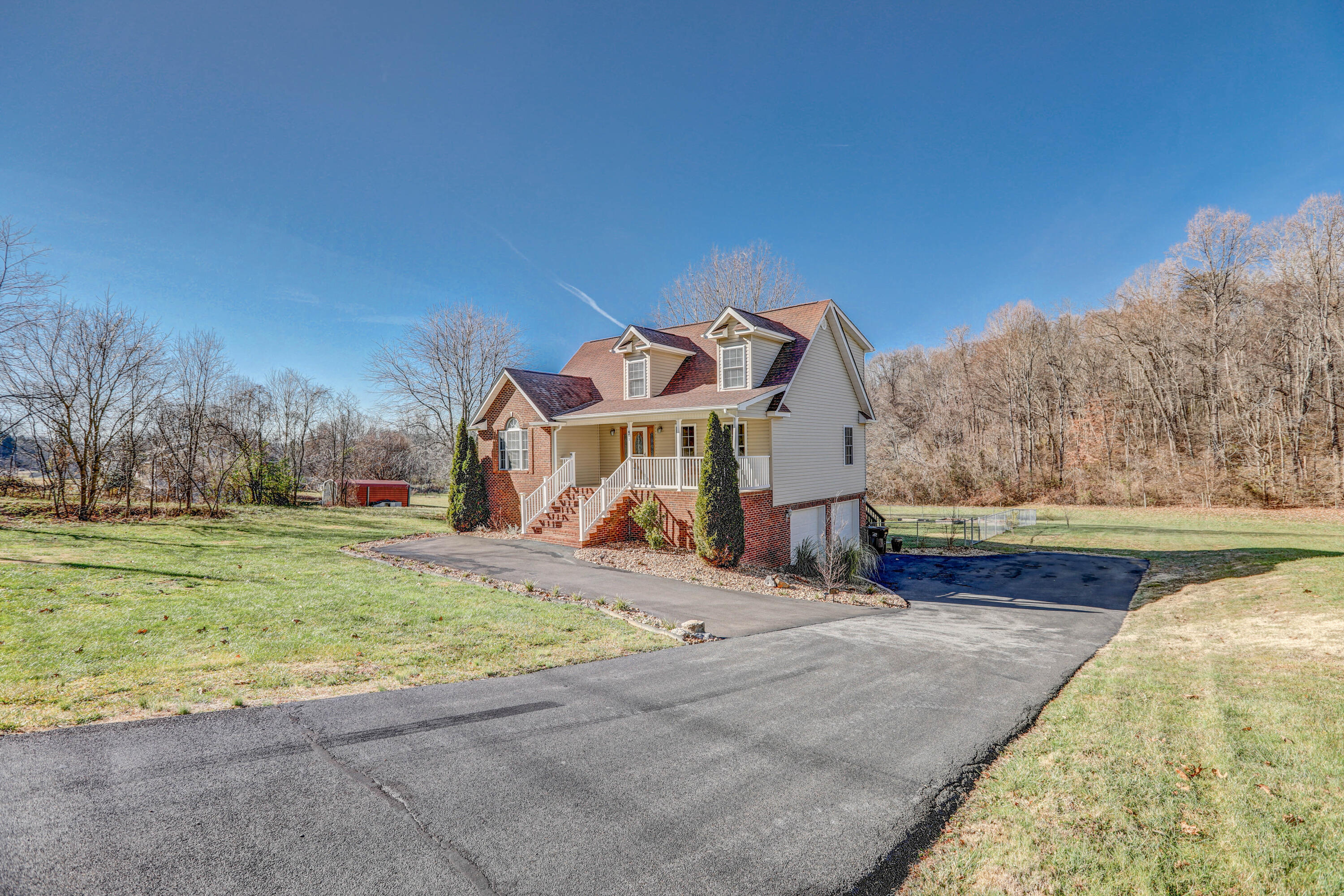 401 Old Jonesboro Road Bristol, TN 37620 - Photo 4 of 56 B42A3944_5_6_7_8