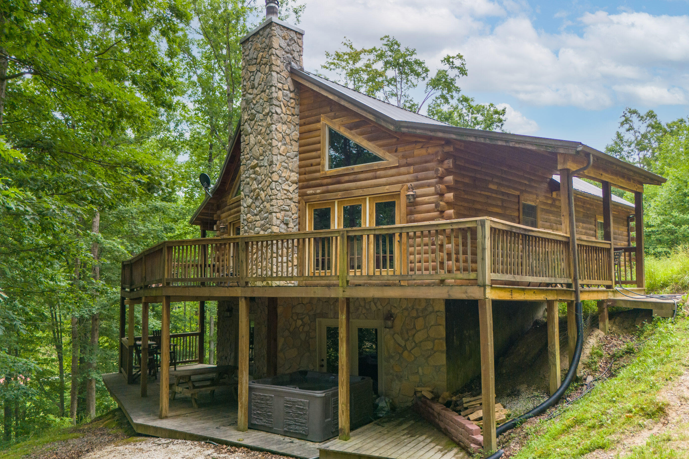1644 Lower Hatcher Creek Road Stanton, KY 40380 - Photo 2 of 46 20240626-1644-Lower-Hatcher-Creek-Rd-dro