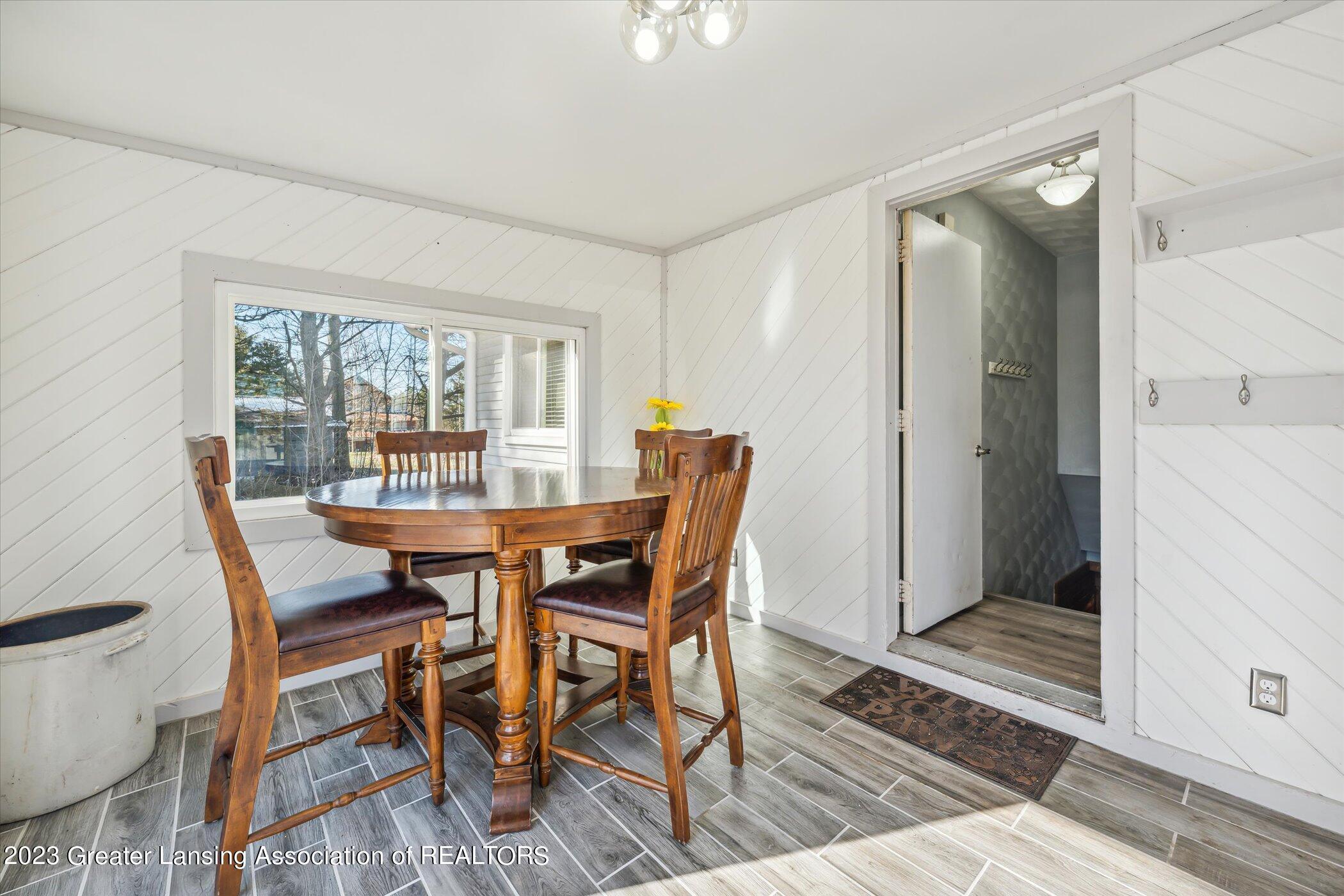 2107 South Waverly Road Eaton Rapids, MI 48827 - Photo 12 of 40 12-2107-S-Waverly-Rd-Eaton-Rapids-MI-488