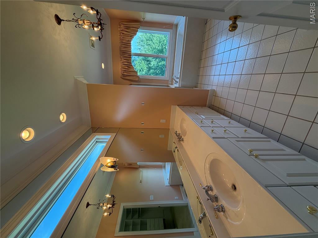 17 Orchard Point Road Hannibal, MO 63401 - Photo 21 of 61