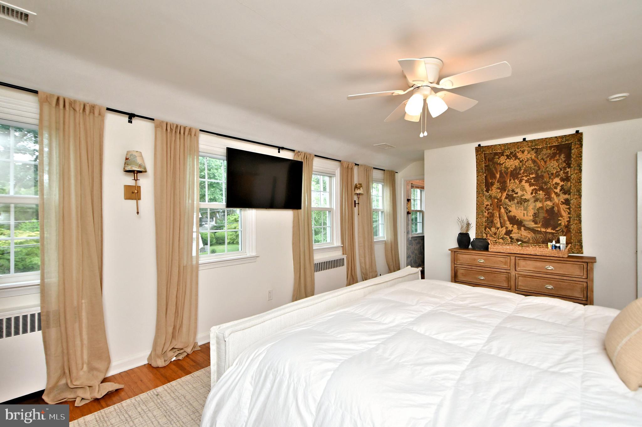 300 Canterbury Road Havertown, PA 19083 - Photo 18 of 25 LOTS of windows!