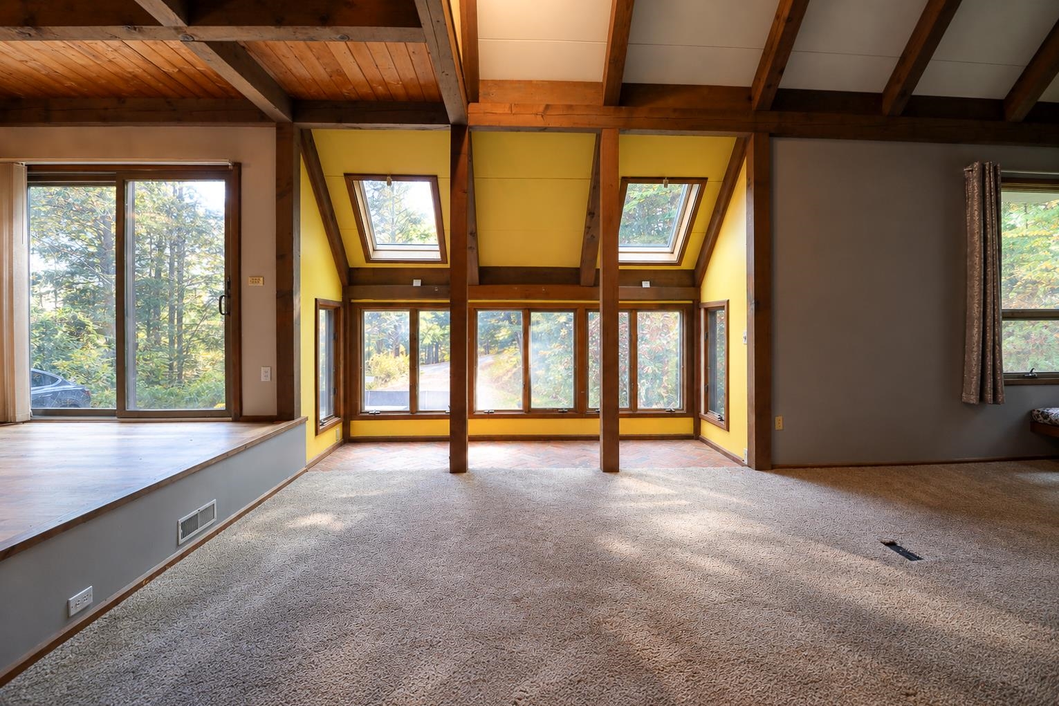 1224 Marsh Family Road Hartford, VT 05059 - Photo 8 of 51 Gallery Image 8