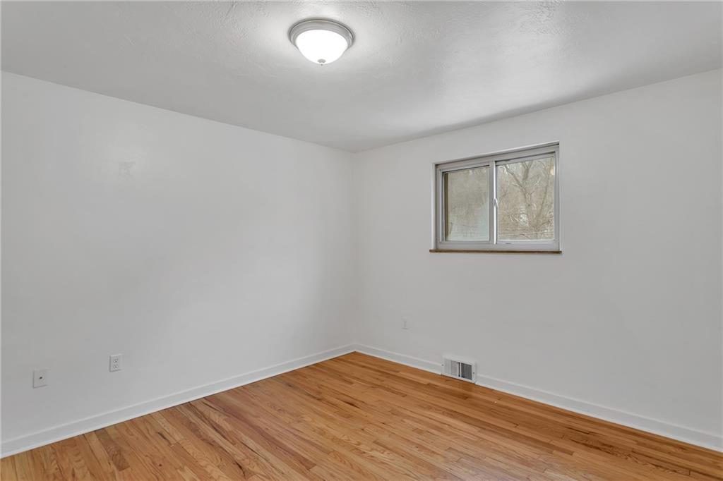 2516 Noblestown Road Pittsburgh, PA 15205 - Photo 13 of 25 Gallery Image 13