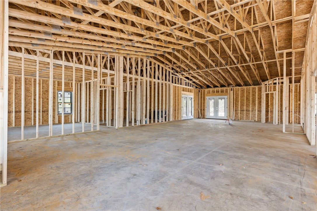 1200 square feet main Living areas featuring Vaulted ceiling.