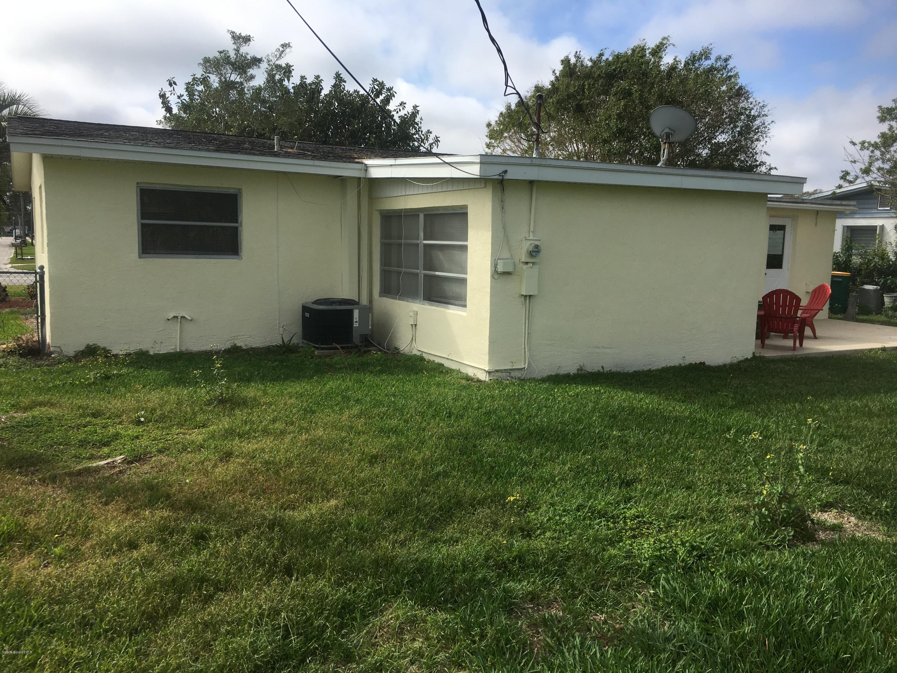 2244 Woodbury Road Melbourne, FL 32935 - Photo 4 of 15 054