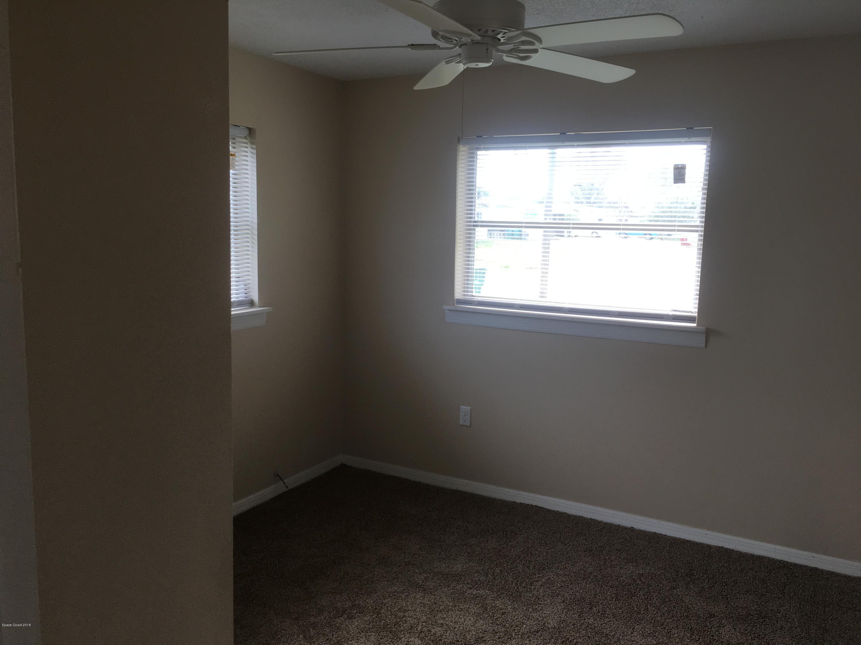 2244 Woodbury Road Melbourne, FL 32935 - Photo 6 of 15 021