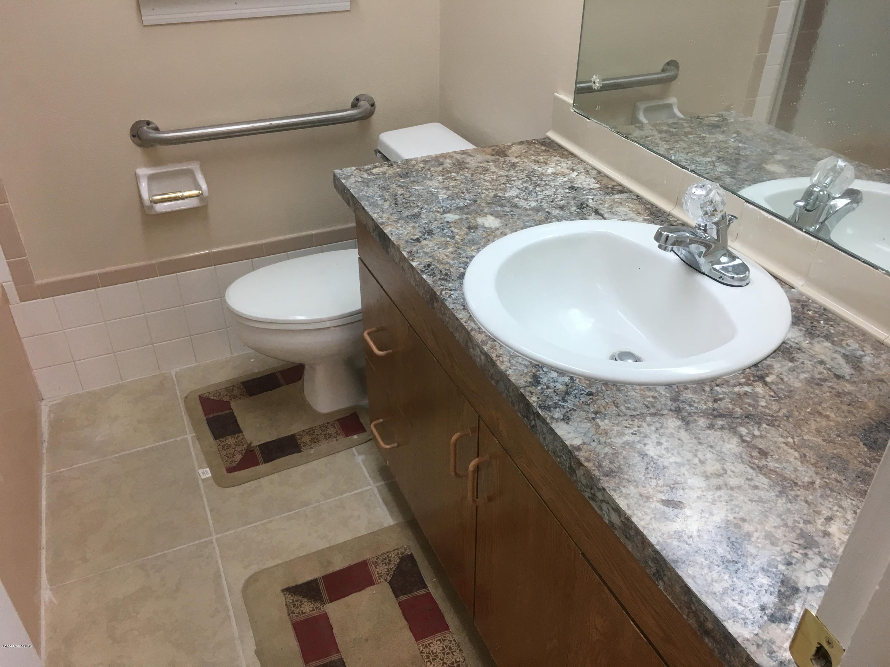 2244 Woodbury Road Melbourne, FL 32935 - Photo 10 of 15 027