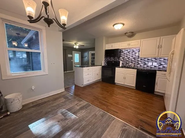 $119,900 | 422 Arundel Street, Emporia, KS 66801