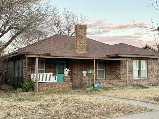 $145,000 | 908 Ave I Northwest, Childress, TX 79201