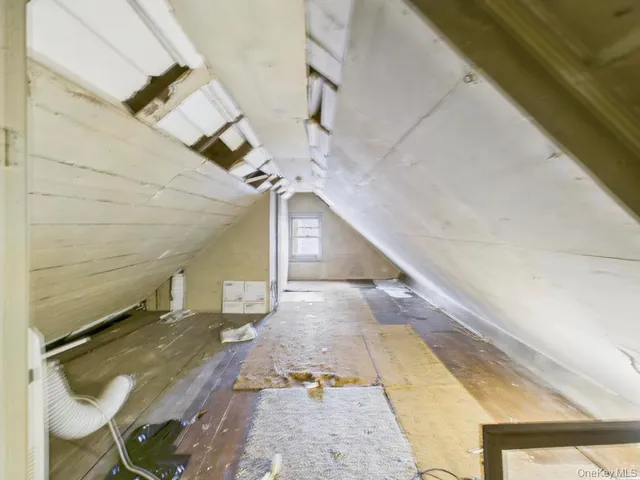 $899,000 | 36-17 201st Street | Auburndale