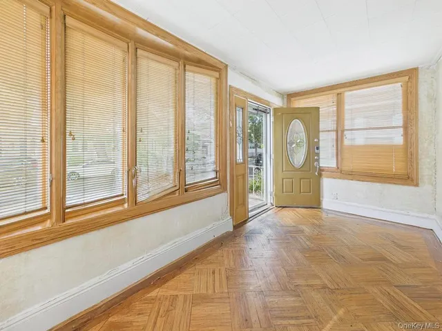 $899,000 | 36-17 201st Street | Auburndale