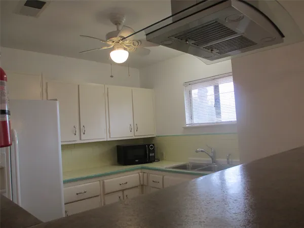 $1,150 | 3607 Murworth Drive, Unit 3, Houston, TX 77025
