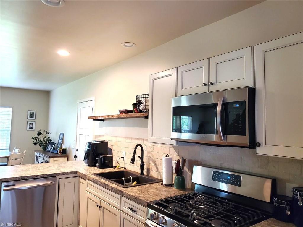 340 Kite Road Millers Creek, NC 28651 - Photo 12 of 26