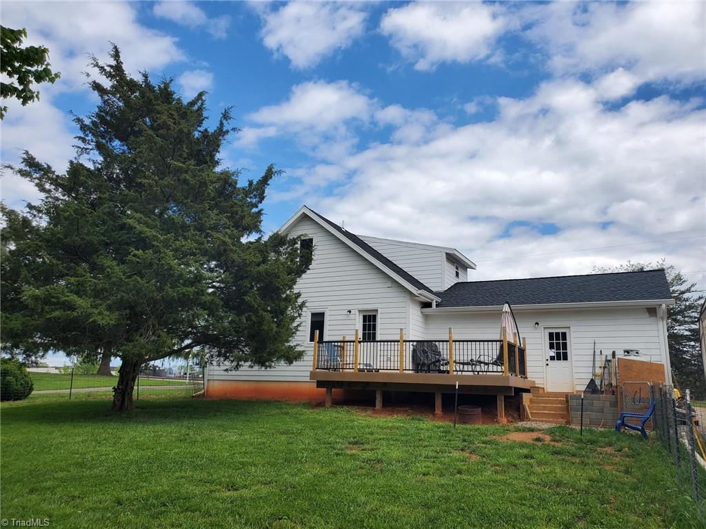 340 Kite Road Millers Creek, NC 28651 - Photo 2 of 26