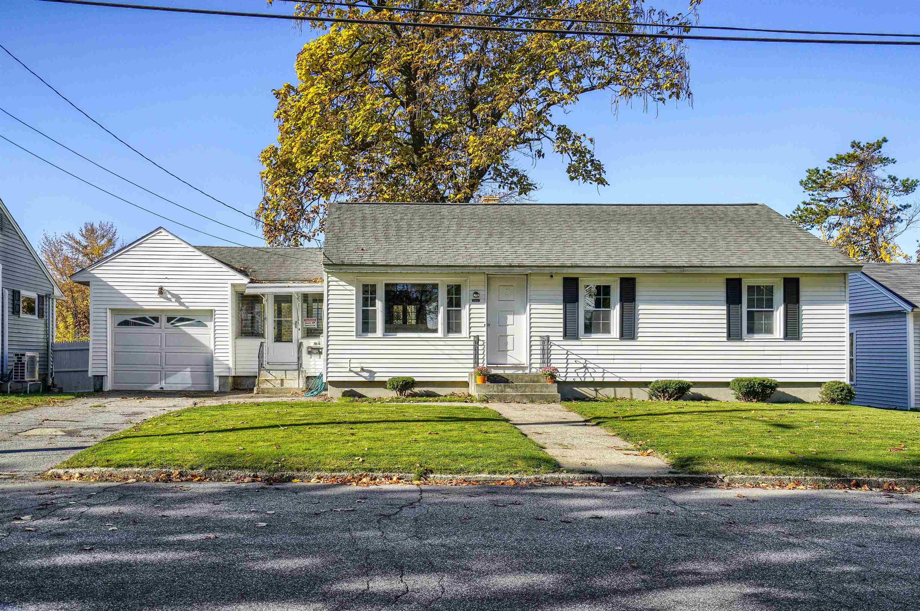 103 Leewood Street Manchester, NH 03103 - Photo 2 of 34