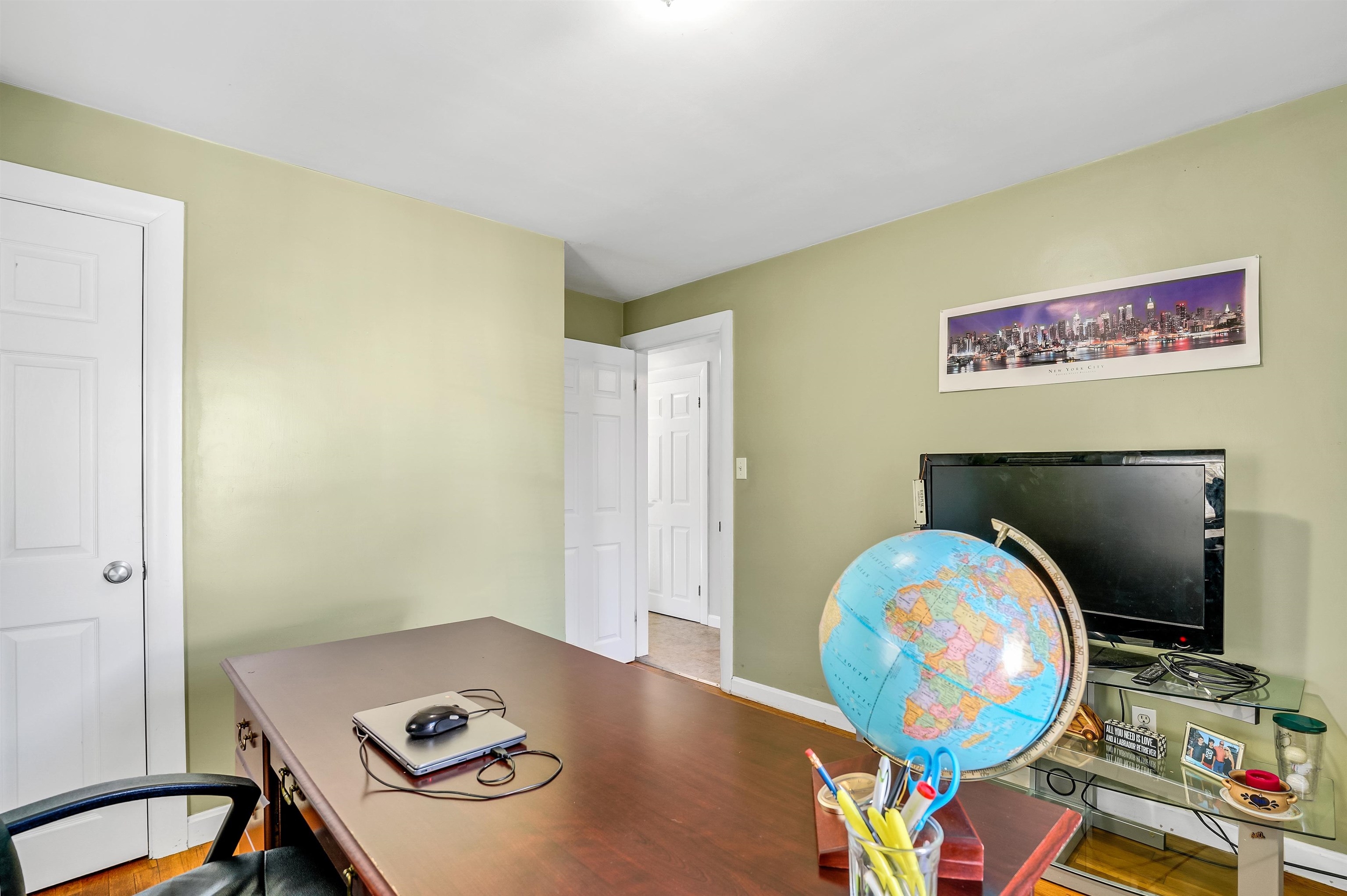 103 Leewood Street Manchester, NH 03103 - Photo 21 of 34