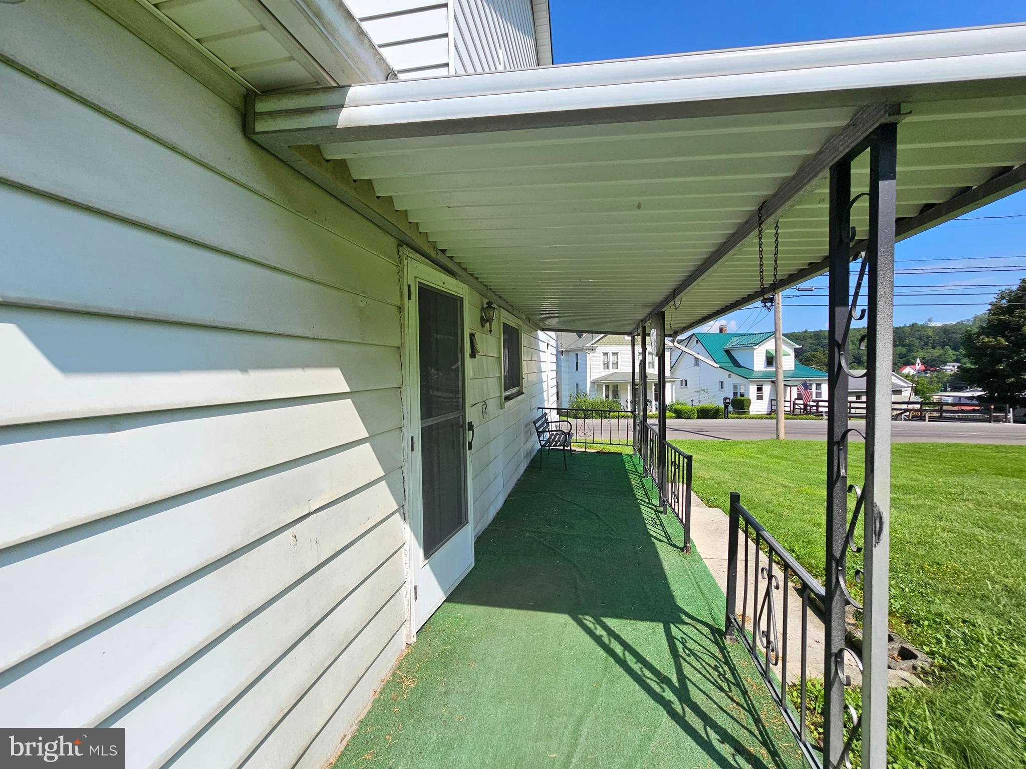 15006 Paradise Street Southwest Midland, MD 21532 - Photo 4 of 41