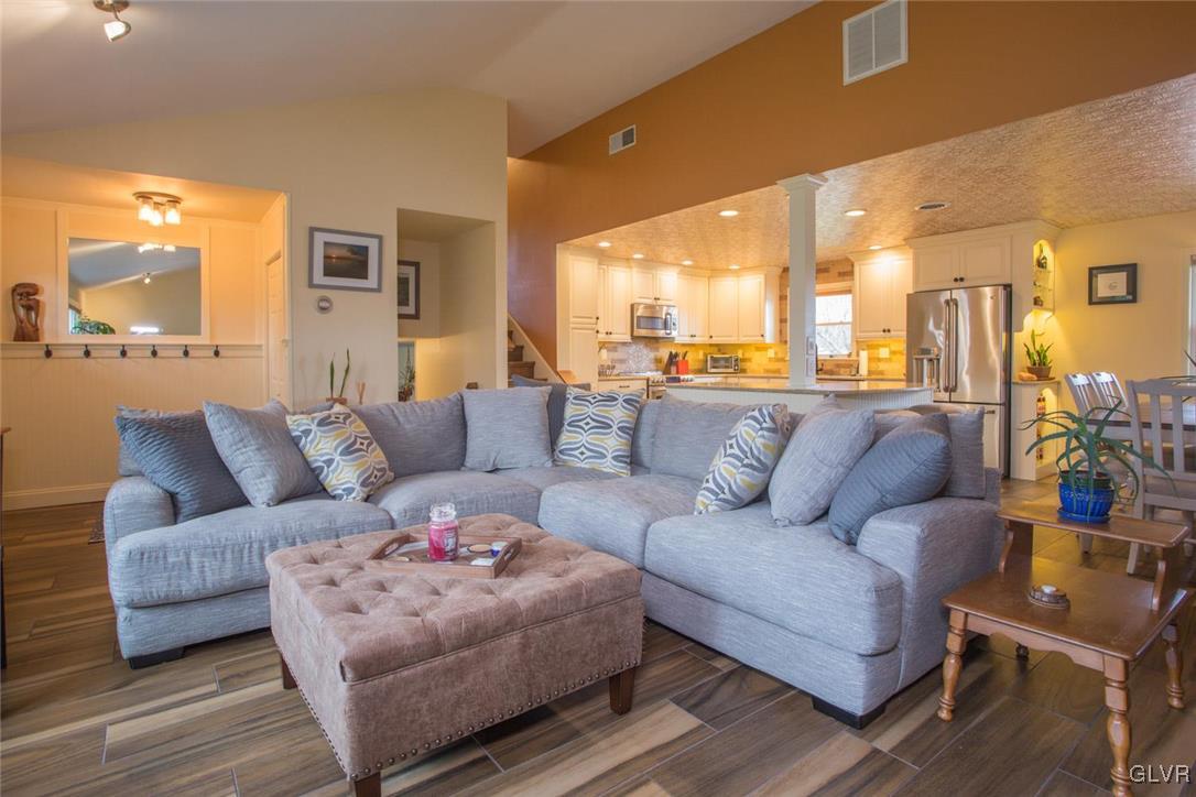 2404 Nottingham Road Bethlehem, PA 18017 - Photo 2 of 20 Gallery Image 2