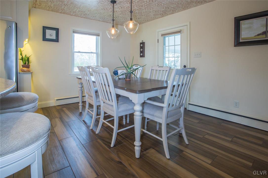 2404 Nottingham Road Bethlehem, PA 18017 - Photo 6 of 20 Gallery Image 6