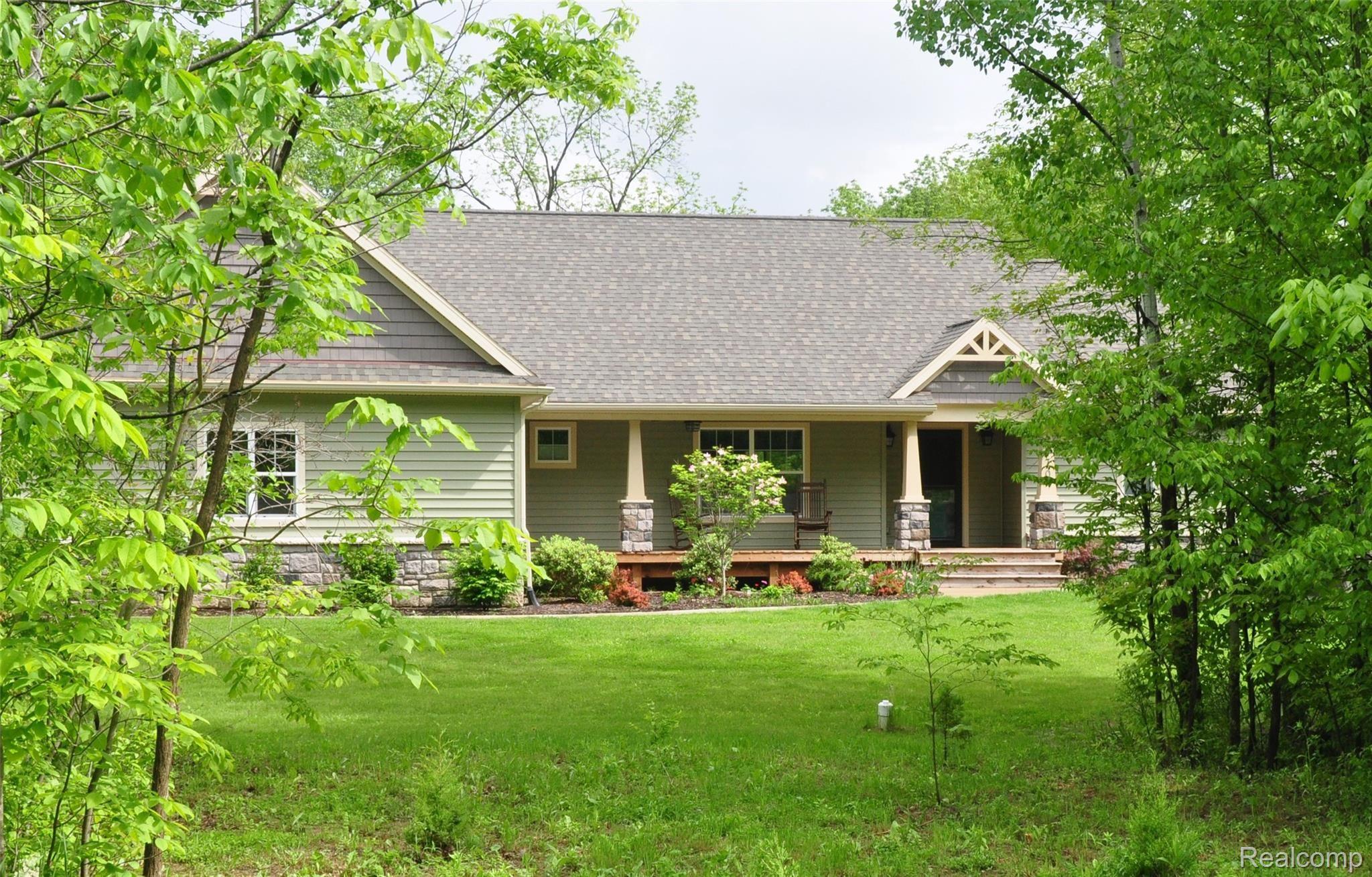 3870 Warner Road Howell, MI 48855 - Photo 5 of 70 5.jpg