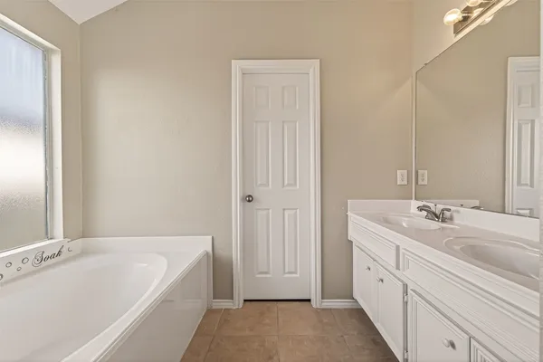 $2,000 | 2427 Colonial Springs Lane, Spring, TX 77386