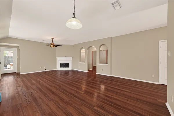 $2,000 | 2427 Colonial Springs Lane, Spring, TX 77386