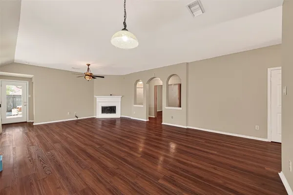 $2,000 | 2427 Colonial Springs Lane, Spring, TX 77386