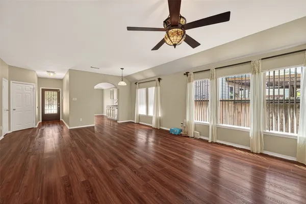 $2,000 | 2427 Colonial Springs Lane, Spring, TX 77386