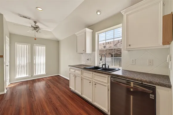 $2,000 | 2427 Colonial Springs Lane, Spring, TX 77386