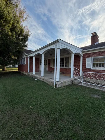 $299,000 | 1009 Nowlin Avenue, Lawrenceburg, IN 47025