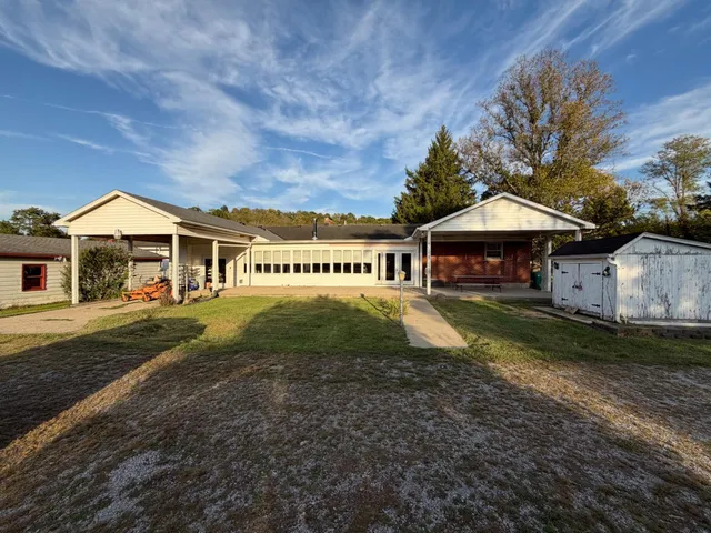 $299,000 | 1009 Nowlin Avenue, Lawrenceburg, IN 47025