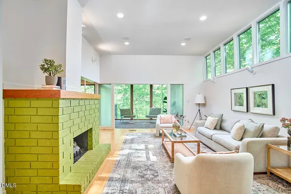 $1,700,000 | 216 Glenhill Lane, Chapel Hill, NC 27514