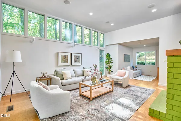 $1,700,000 | 216 Glenhill Lane, Chapel Hill, NC 27514