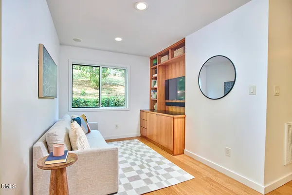 $1,700,000 | 216 Glenhill Lane, Chapel Hill, NC 27514