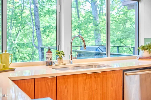 $1,700,000 | 216 Glenhill Lane, Chapel Hill, NC 27514