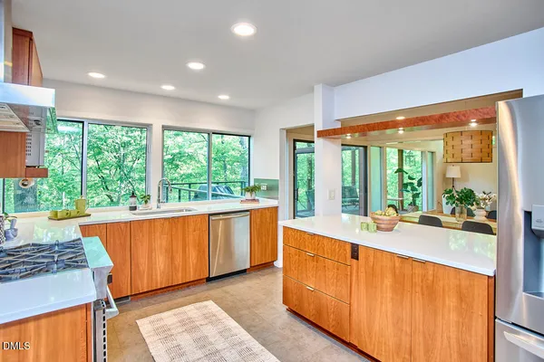 $1,700,000 | 216 Glenhill Lane, Chapel Hill, NC 27514