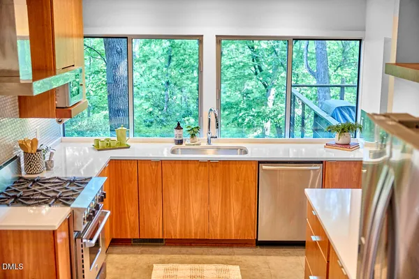 $1,700,000 | 216 Glenhill Lane, Chapel Hill, NC 27514