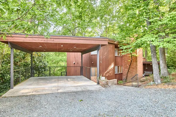 $1,700,000 | 216 Glenhill Lane, Chapel Hill, NC 27514