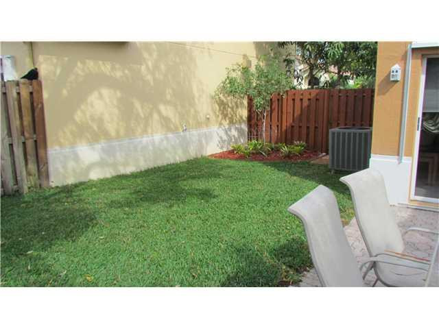 11250 Reveille Road Cooper City, FL 33026 - Photo 17 of 25 Yard/Garden