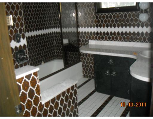 816 Great Road North Smithfield, RI 02896 - Photo 9 of 18 Bathroom.