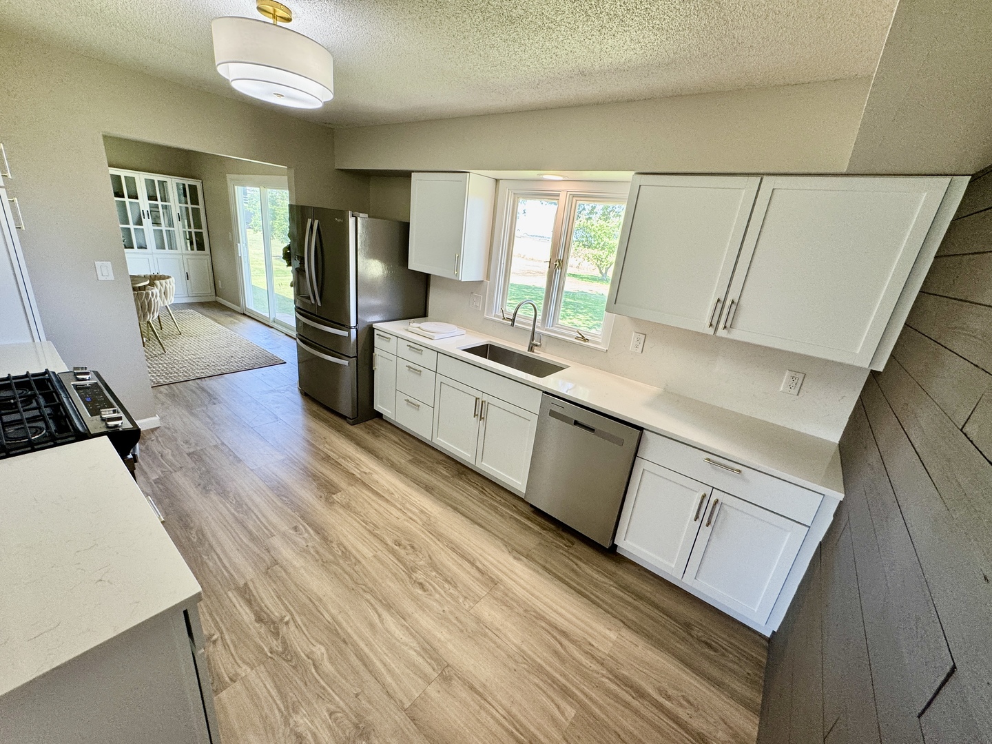 19402 Hahn Road DeKalb, IL 60115 - Photo 8 of 41