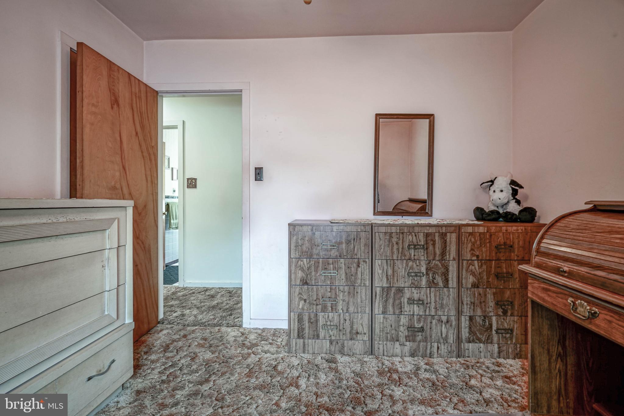 249 Cleveland Avenue Carneys Point, NJ 08069 - Photo 25 of 52 a view of room with window