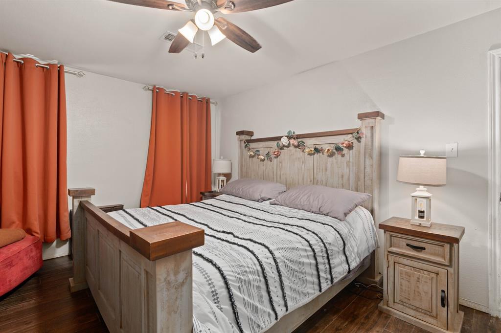 509 Brumley Road Krugerville, TX 76227 - Photo 13 of 28 Gallery Image 13