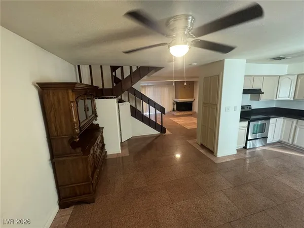 $1,600 | 518 Delfern Lane, Las Vegas, NV 89169