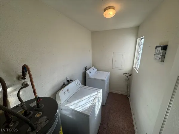 $1,600 | 518 Delfern Lane, Las Vegas, NV 89169