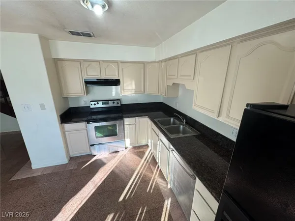 $1,600 | 518 Delfern Lane, Las Vegas, NV 89169