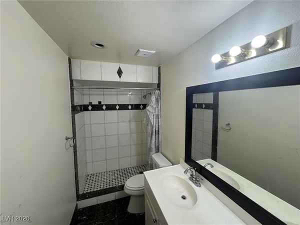 $1,600 | 518 Delfern Lane, Las Vegas, NV 89169