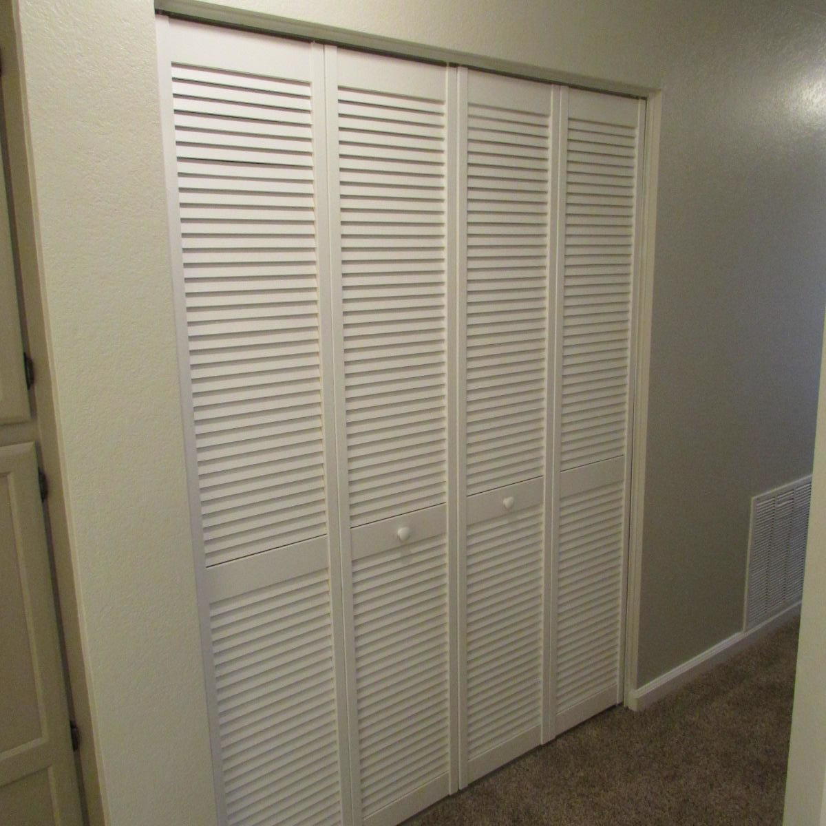 1832 Ivory Avenue Palmdale, CA 93550 - Photo 39 of 52 a view of a bathroom with a window