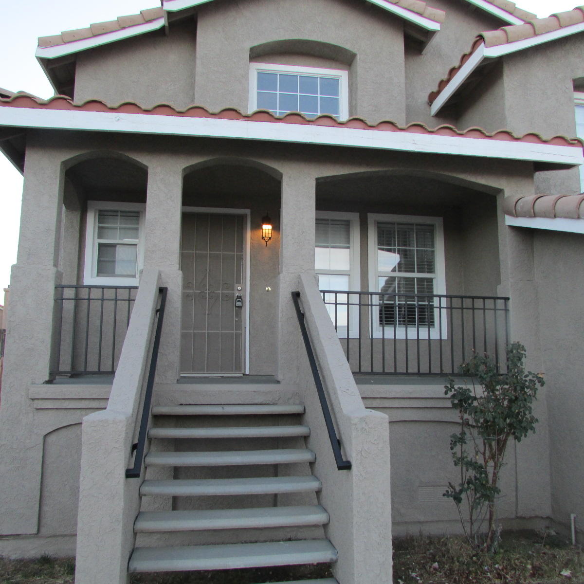 1832 Ivory Avenue Palmdale, CA 93550 - Photo 4 of 52 a view of a house with entryway and stairs